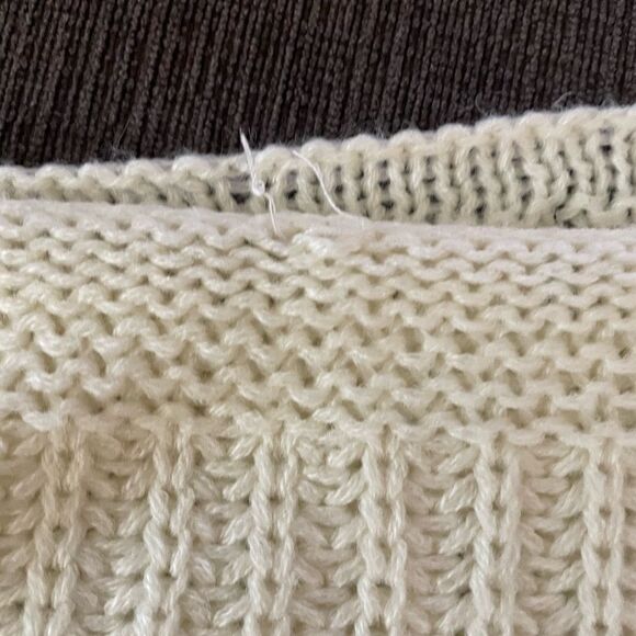 ❤️ Olia (Vici) Knit Bat Crochet Sweater ~ Size S  ❤️ - Picture 9 of 11